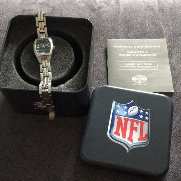 NFL women’s Houston Texans watch - Picture 2 of 6